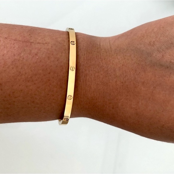 Gold Screw Motif Bracelet Small Model - Picture 4 of 10